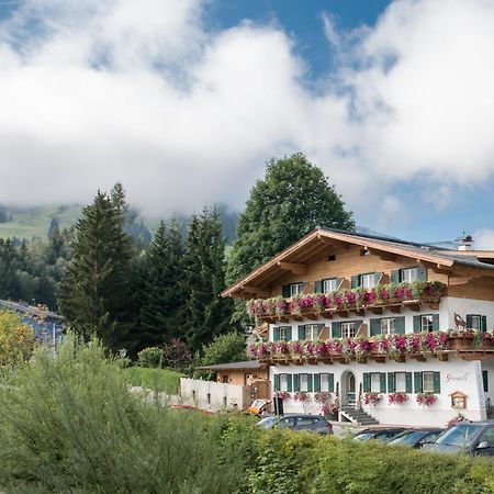 Gourmet-Hotel Gruenwald Leogang Exterior photo